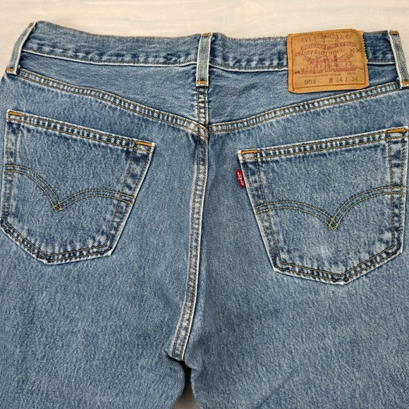 Levi's 501 Men's Jeans 34x34 Blue 5-Pocket Button Fly Red Tab (Actual‎ 33x33) - Picture 2 of 9